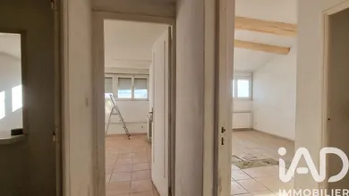 Apartment in Châteaurenard (13160)