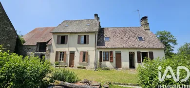 House in Pleaux (15700)