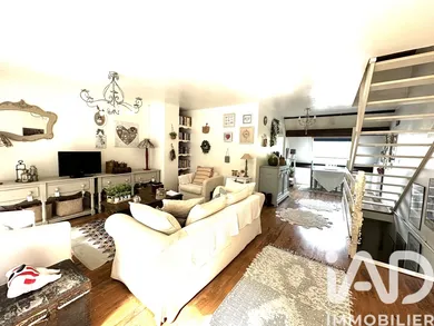 House in Saint-Julien-les-Villas (10800)