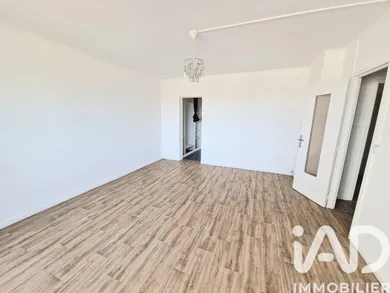 Apartment in Montereau-Fault-Yonne (77130)
