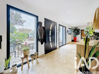 House at Arles (13200)