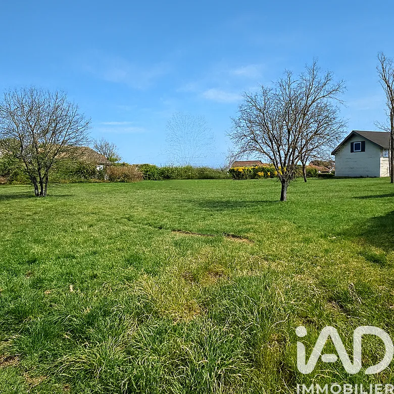 Terrain à Besançon (25000) · 132 000 €