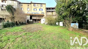 Townhouse in Maringues (63350)