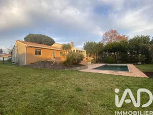 Maison à Saint-Aubin-de-Médoc (33160)