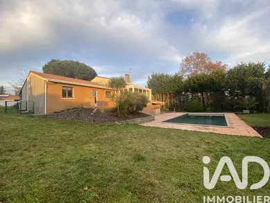 Maison à Saint-Aubin-de-Médoc (33160)