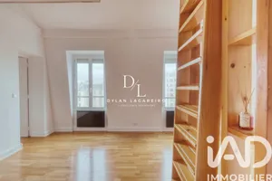 Apartment in Paris (75017)