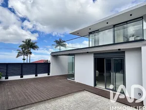 Architectural house in LE TAMPON (97430)