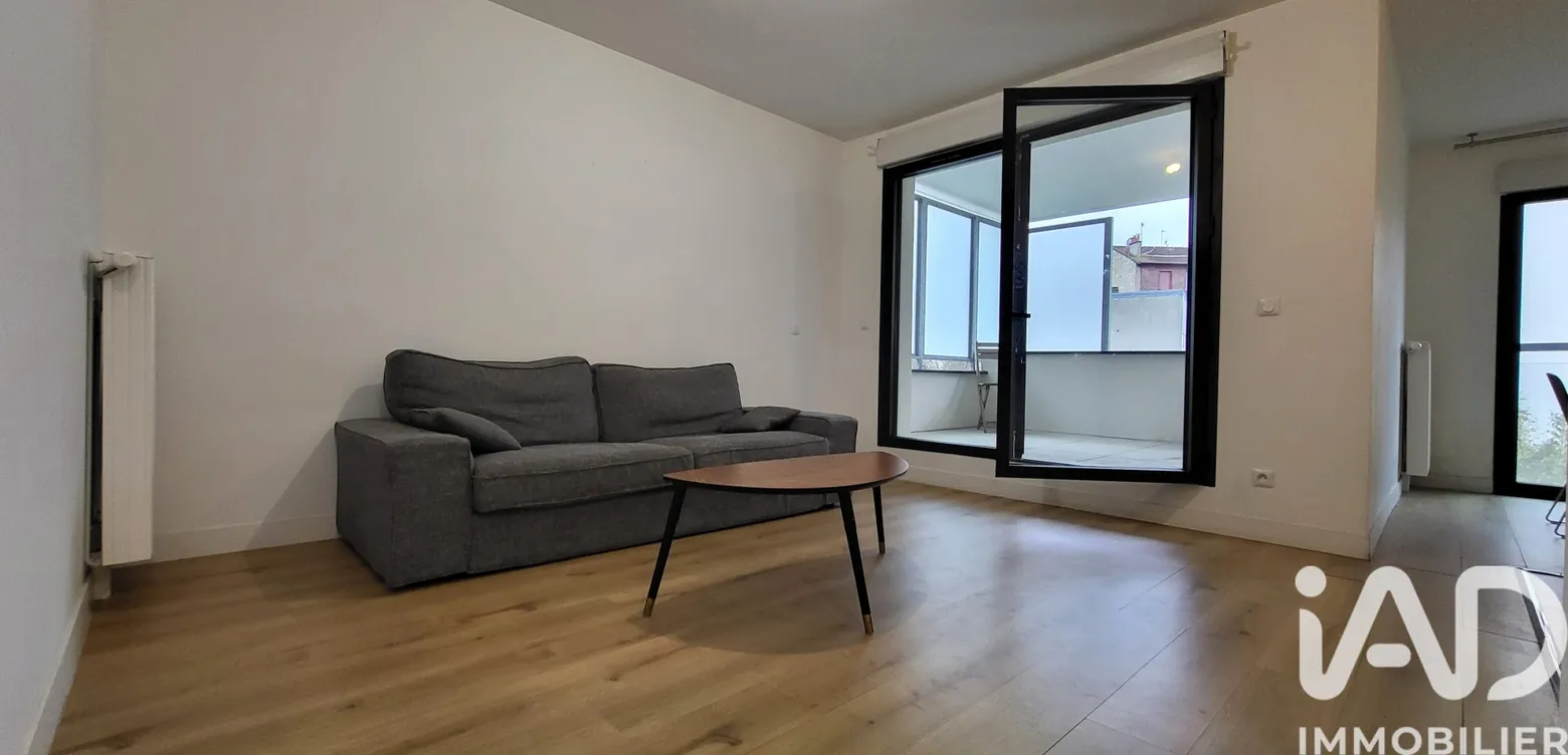 Vente appartement à Gennevilliers (92230) : appartement 2 pièces 43 m² — 2
