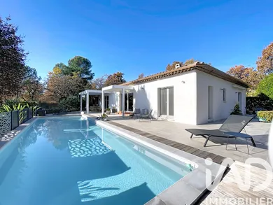 Maison traditionnelle à Fayence (83440)