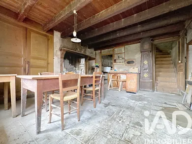 Ferme à Saint-Amant-Roche-Savine (63890)