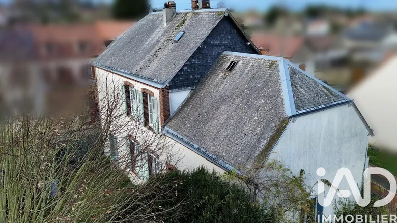 Maison 6 pièces 142 m² · à Jouy · 142 m² · 279 000 €