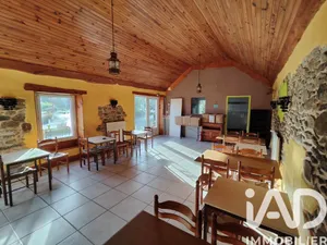 House in Saint-Derrien (29440)