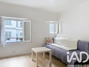 Apartment in Paris (75009)