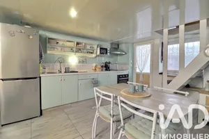 Apartment at Saint-Savournin (13119)