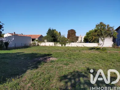 Building plot in Bouillé-Courdault (85420)