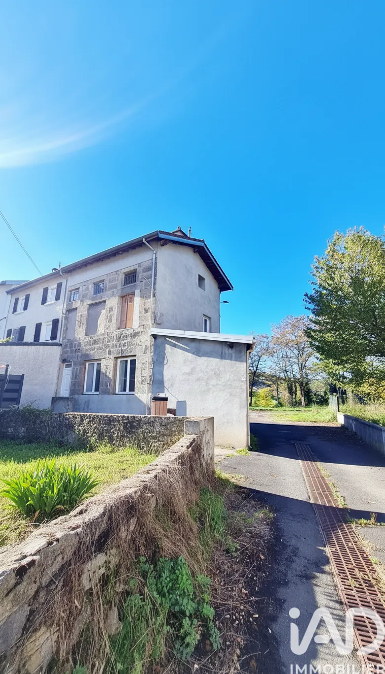 Maison 4 pièces 115 m² · à Saint-Genest-Lerpt · 115 m² · 159 000 €