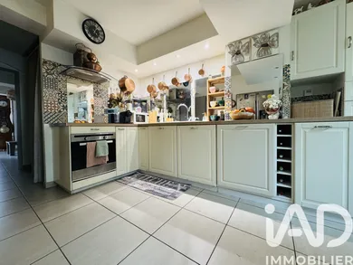 Townhouse in Beaumont-de-Lomagne (82500)