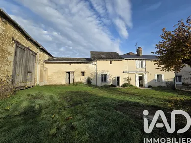 Longere in Saint-Martin-la-Pallu (86380)