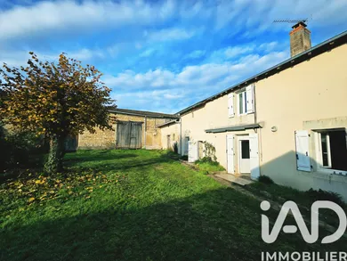 Longere in Saint-Martin-la-Pallu (86380)