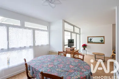 Apartment in Sèvres (92310)