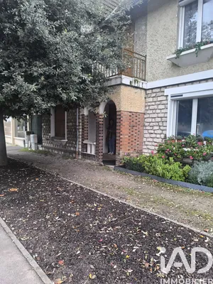 Townhouse in Sens (89100)