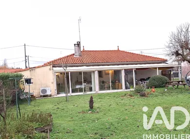 House in Étauliers (33820)