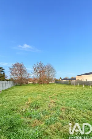 Terrain à bâtir à Saint-Jean-d'Illac (33127)