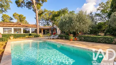 Traditional house in Nîmes (30000)