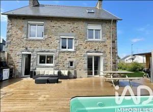 Maison de ville à Yffiniac (22120)