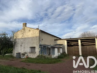 Maison à Mauzé-sur-le-Mignon (79210)