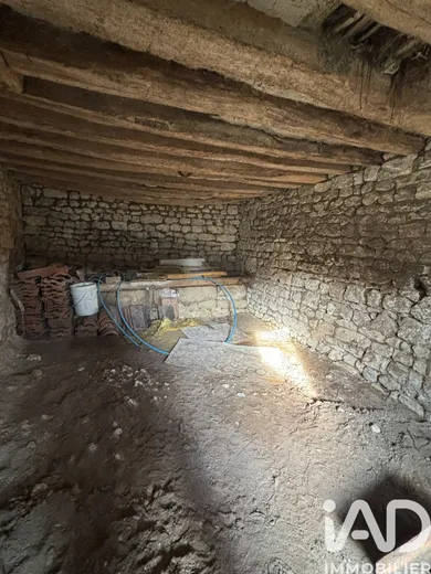 Grange à Les Trois-Moutiers (86120)