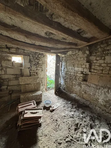 Grange à Les Trois-Moutiers (86120)