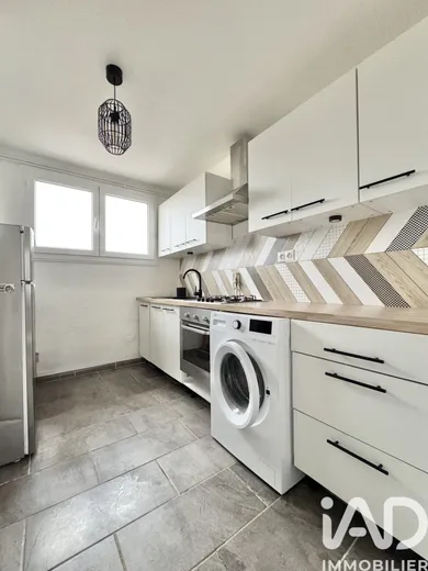 Apartment in Reims (51100)