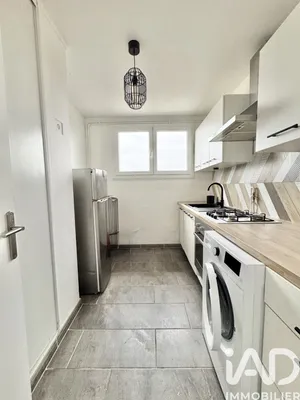 Apartment in Reims (51100)