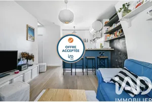 Apartment in Paris (75011)