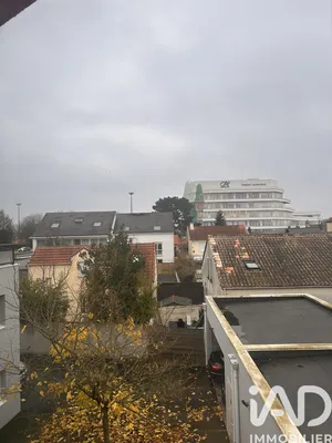 Apartment in Nantes (44300)