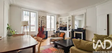 Apartment in Paris (75009)