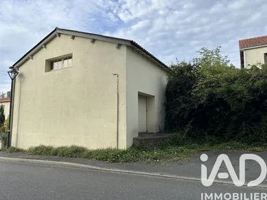 Grange à Saint-Étienne-de-Mer-Morte (44270)