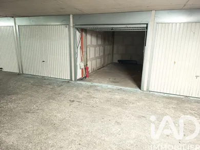 Garage à Montreuil (93100)