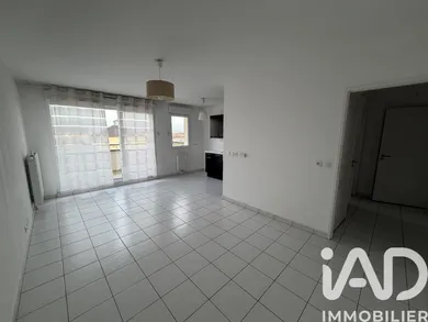 Apartment in Saint-Pierre-du-Perray (91280)