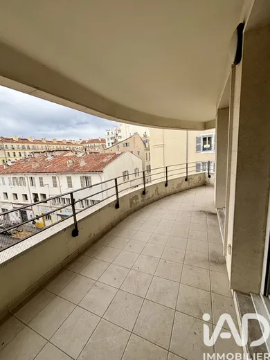 Appartement à Marseille (13002)