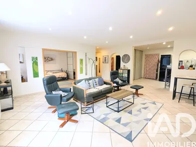 Apartment in Brie-Comte-Robert (77170)