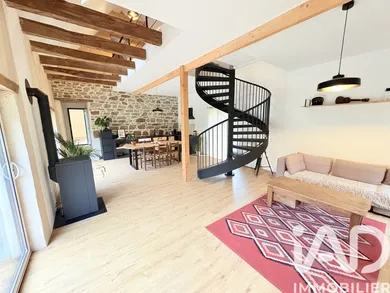Maison de campagne à Tonquédec (22140)