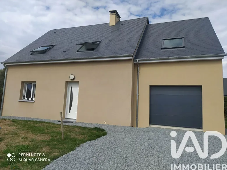 Maison 4 pièces 106 m² · à Tourville-sur-Sienne · 106 m² · 294 500 €