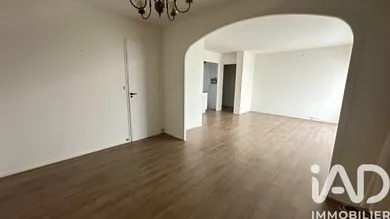 Apartment in Avon (77210)