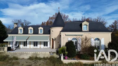 Mansion in Saint-Lanne (65700)