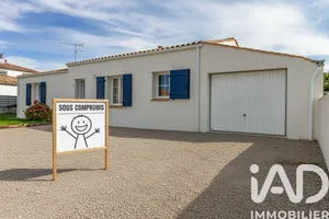 Maison traditionnelle à Aizenay (85190)