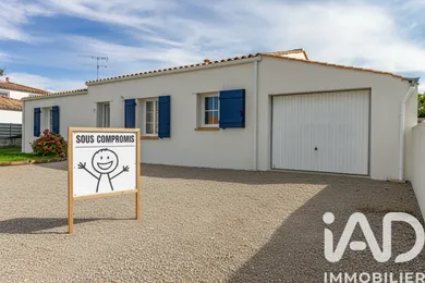 Maison traditionnelle à Aizenay (85190)