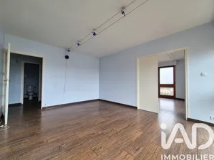 Apartment in Ris-Orangis (91130)