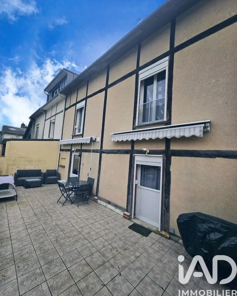Maison 7 pièces 165 m² · à Montville · 165 m² · 219 900 €